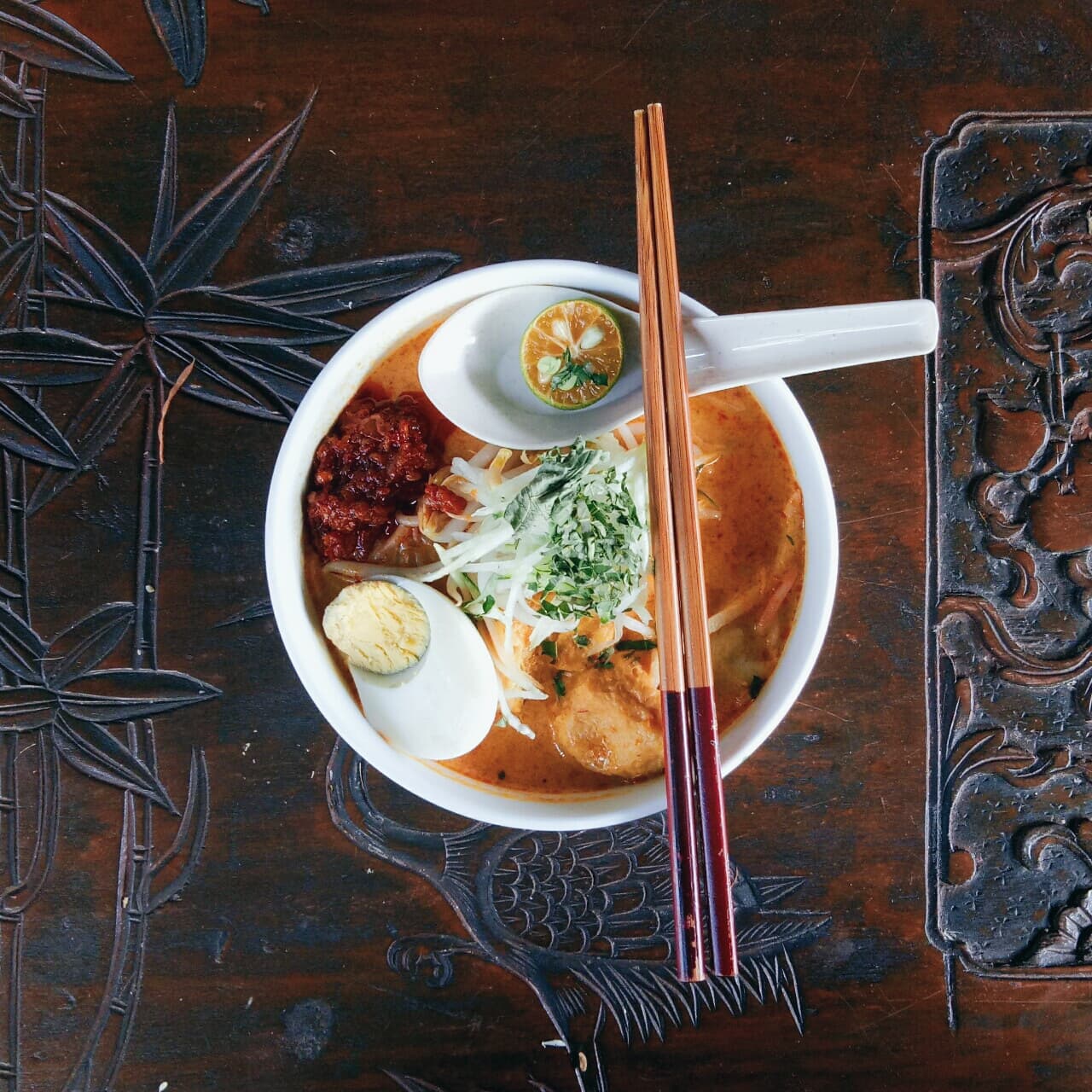 A bowl of Nyonya laksa