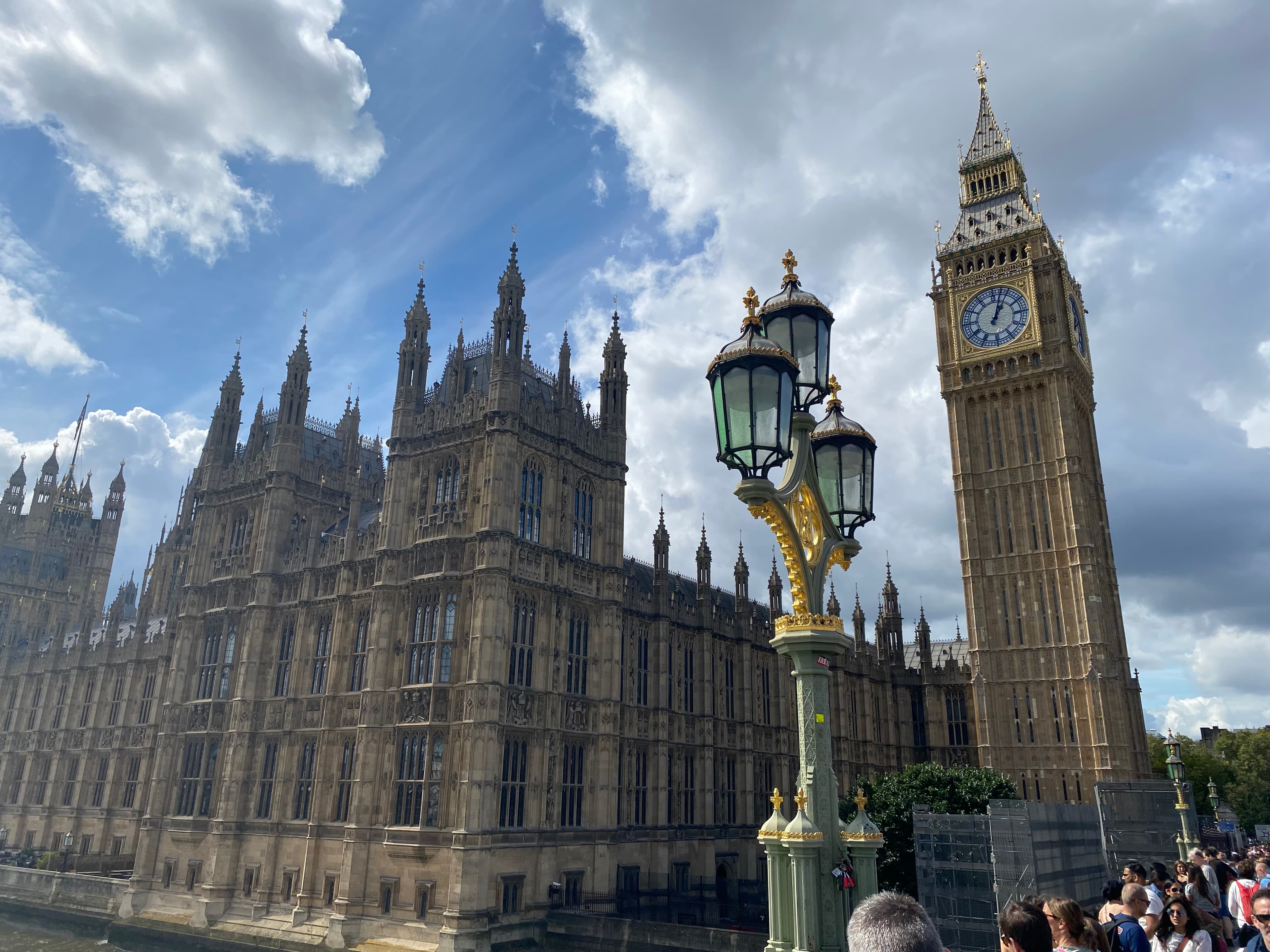Big Ben and the Palace of Westminster seen from Westminster Bridge.